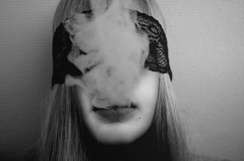 black-and-white-girl-photography-smoke-Favim.com-336010